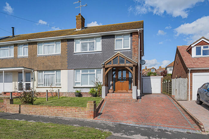 3 Bedroom End Of Terrace House For Sale In Brambletyne Avenue, Saltdean Brighton, East Sussex, BN2