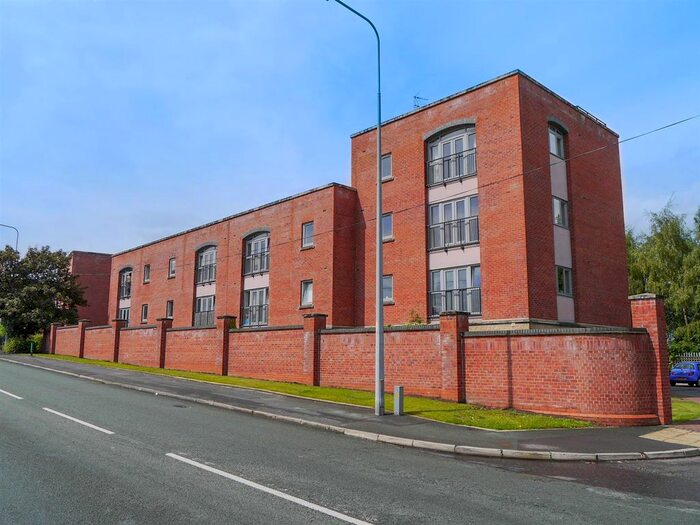 2 Bedroom Flat To Rent In Station Road, Latchford, Warrington, WA4