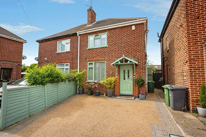 3 Bedroom Detached House For Sale In Cartwright Street, Loughborough, Leicestershire, LE11