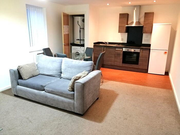 1 Bedroom Flat To Rent In Seymour Grove, Old Trafford, Manchester, M16