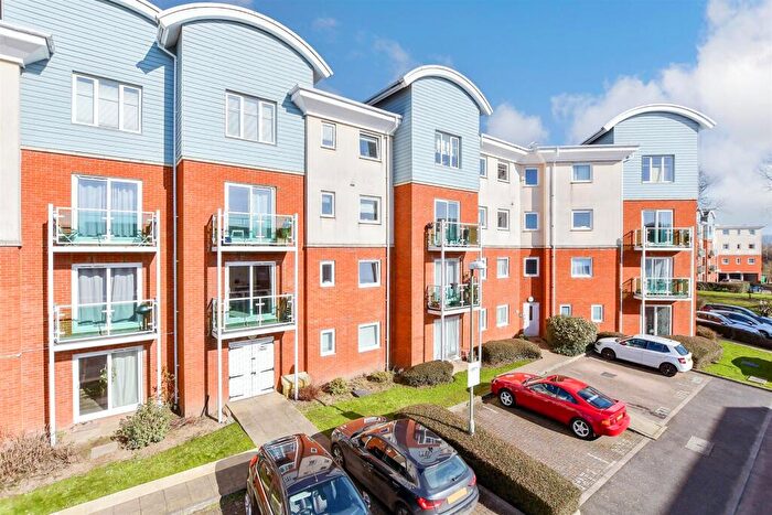 2 Bedroom Apartment For Sale In Goodworth Road, Redhill, Surrey, RH1