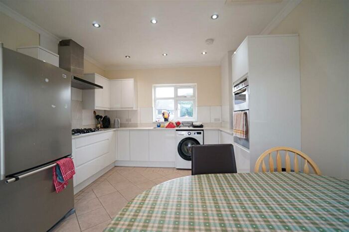 5 Bedroom House To Rent In Penrhos Road, Bangor, LL57