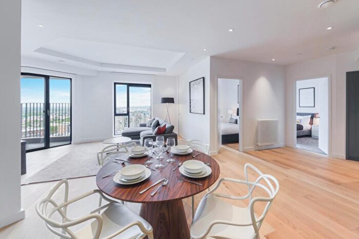 3 Bedroom Apartment To Rent In Grantham House, London City Island, London, E14