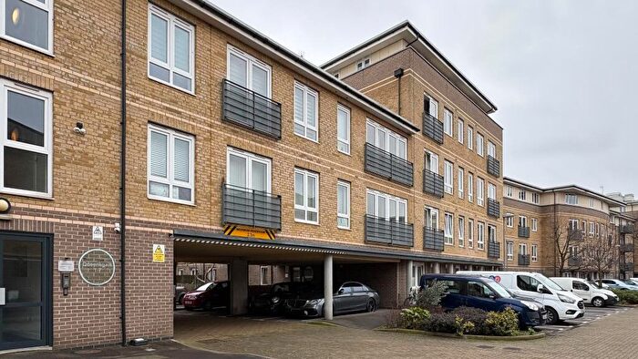 1 Bedroom Apartment To Rent In Bow, London, E3