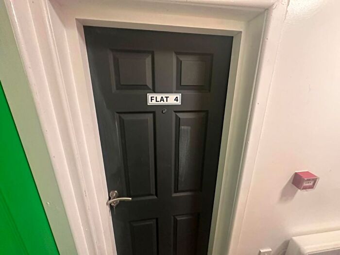 1 Bedroom Flat To Rent In Henrietta Street, Ashton-Under-Lyne, OL6