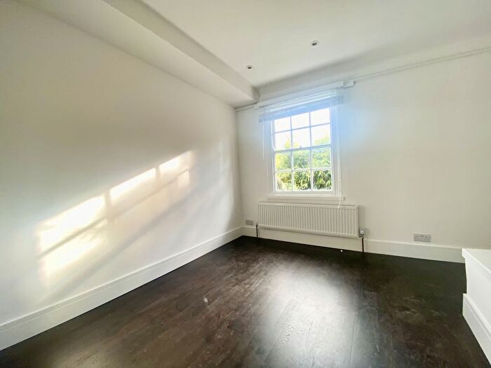 1 Bedroom Terraced House To Rent In Green Lane, Stanmore, HA7