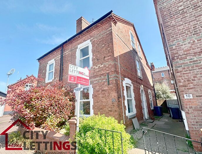 4 Bedroom End Of Terrace House To Rent In Bridge Grove, West Bridgford, NG2