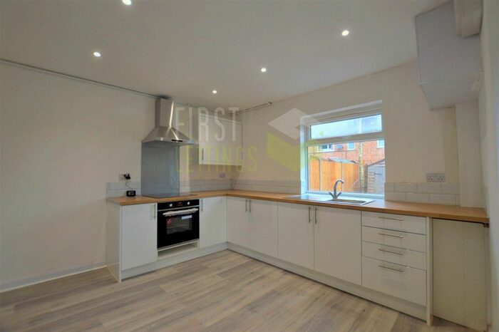 2 Bedroom Town House To Rent In Arnold Avenue, Wigston, LE18