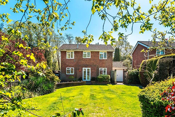 4 Bedroom Detached House For Sale In Warwick Gardens, Ashtead, KT21