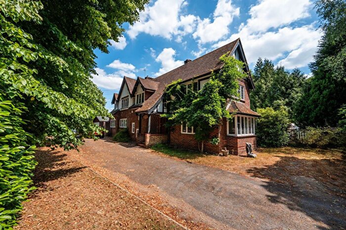 5 Bedroom Detached House To Rent In Conford Drive, Shalford, Guildford, GU4
