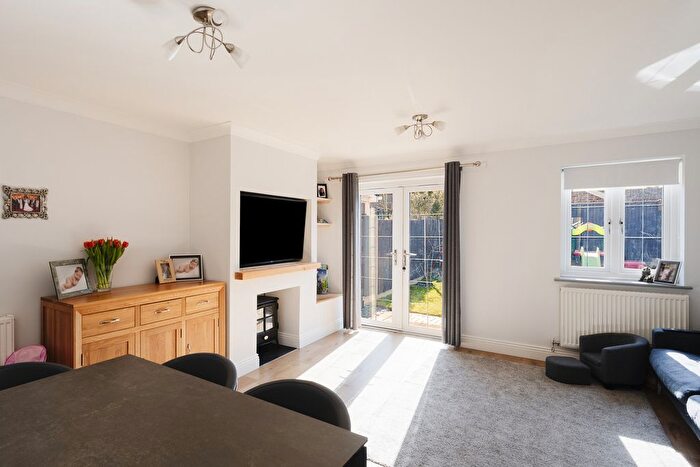 3 Bedroom Semi-Detached House For Sale In Nottingham Way, Langdon Hills, SS16