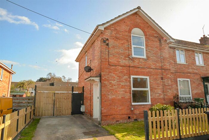 3 Bedroom End Of Terrace House To Rent In Marlborough Avenue, Bridgwater, TA6