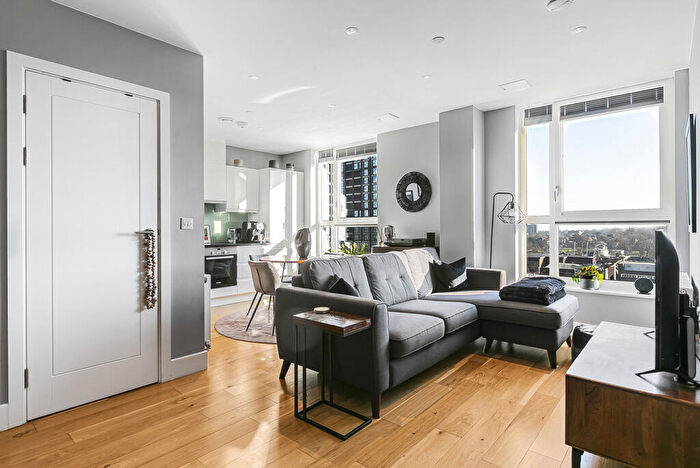 2 Bedroom Apartment For Sale In Edridge Road, Croydon, CR0