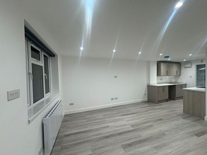 Studio To Rent In Denbigh Road, Luton, LU3