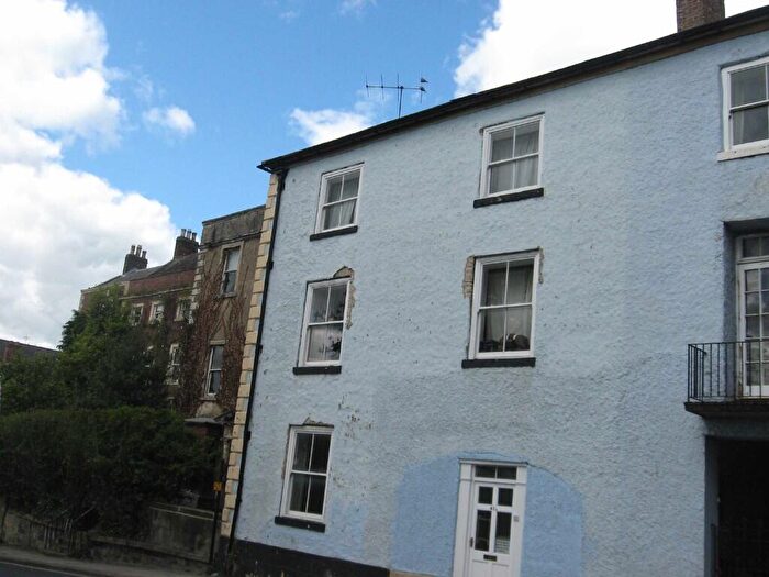 2 Bedroom Flat To Rent In Frenchgate, Richmond, DL10