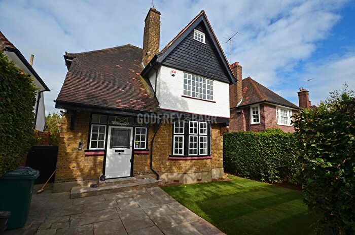 4 Bedroom Detached House To Rent In Northway, Hampstead Garden Suburb, NW11