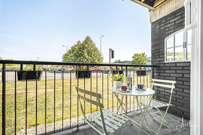 2 Bedroom Apartment For Sale In Bellerphon Court, Copper Quarter, Pentrechwyth, Swansea, SA1