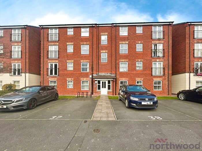 2 Bedroom Flat For Sale In Lilac Gardens, Bolton, BL3