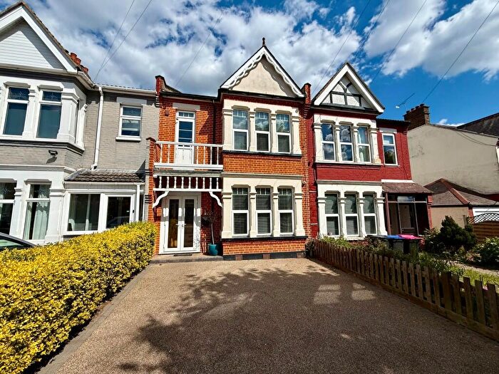 4 Bedroom Terraced House For Sale In Ilfracombe Avenue, Southend-On-Sea, Essex, SS1