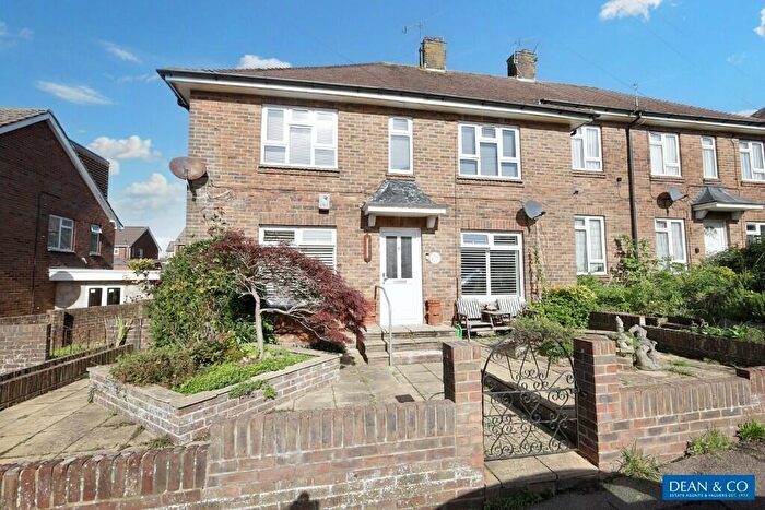 2 Bedroom Flat For Sale In Sherbourne Road, Hove, East Sussex, BN3