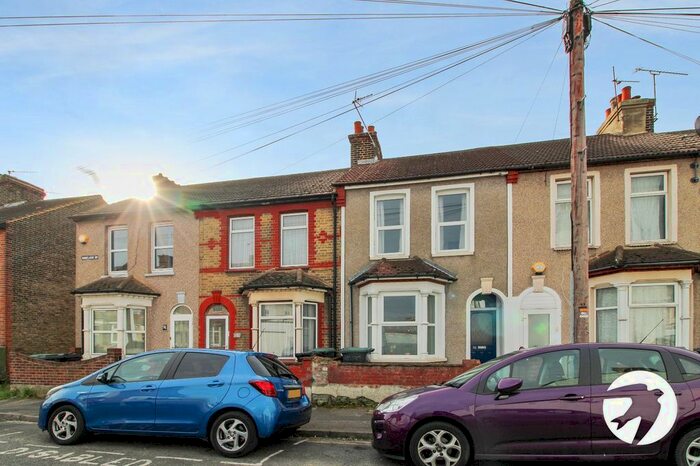 3 Bedroom Terraced House To Rent In Havelock Road, Gravesend, Kent DA11