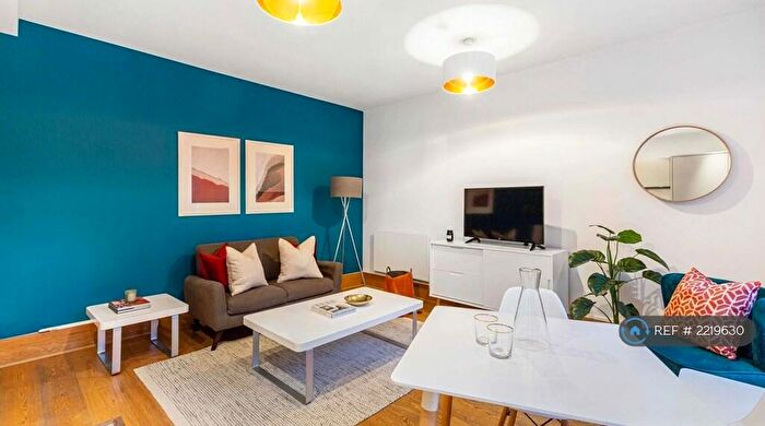 1 Bedroom Flat To Rent In Leman Street, London, E1