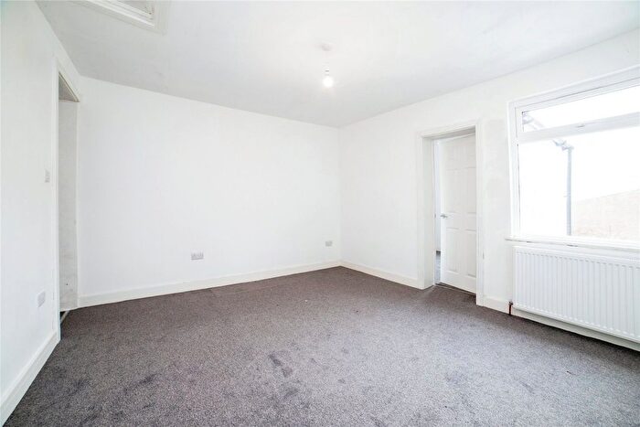 3 Bedroom End Of Terrace House For Sale In High Street, Sutton-In-Ashfield, Nottinghamshire, NG17