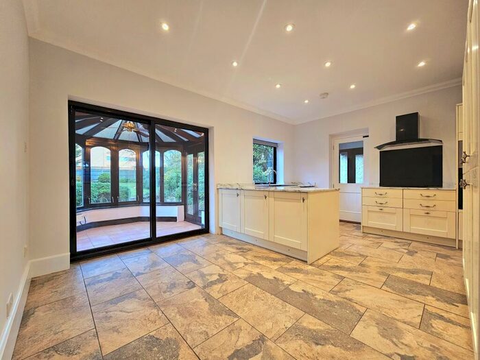5 Bedroom House To Rent In Leaves Green Road, Keston, BR2