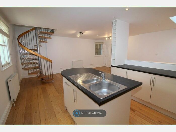 1 Bedroom Flat To Rent In St. Johns Hill, Sevenoaks, TN13