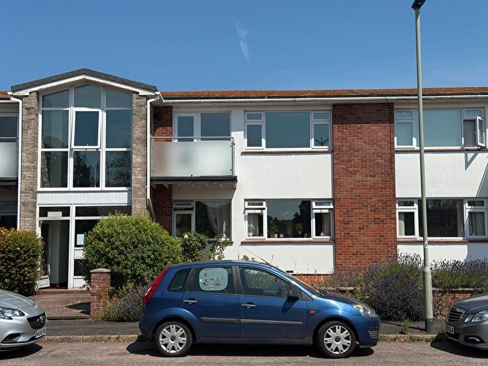 2 Bedroom Flat To Rent In Lympstone, EX8