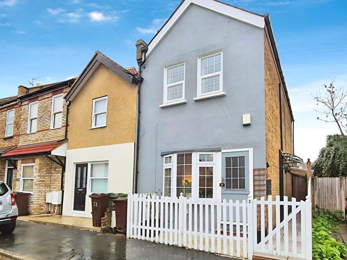 2 Bedroom End Terrace House For Sale In St James Road, Carshalton, SM5