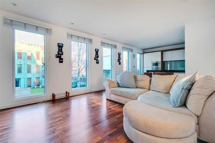 2 Bedroom Flat To Rent In Blueprint Apartments, Balham Grove, London, SW12