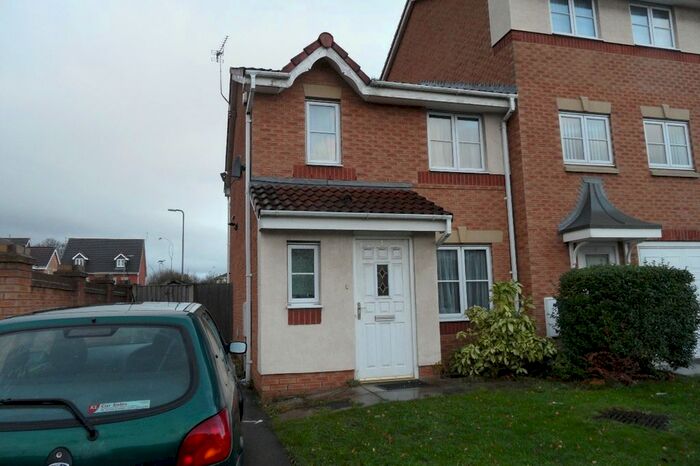 3 Bedroom Semi-Detached House To Rent In Harbreck Grove, Liverpool, L9