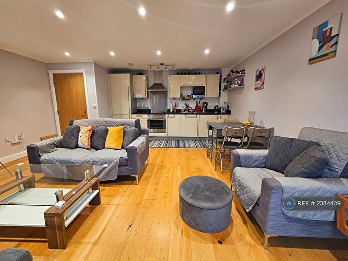 2 Bedroom Flat To Rent In Spa Road, London, SE16