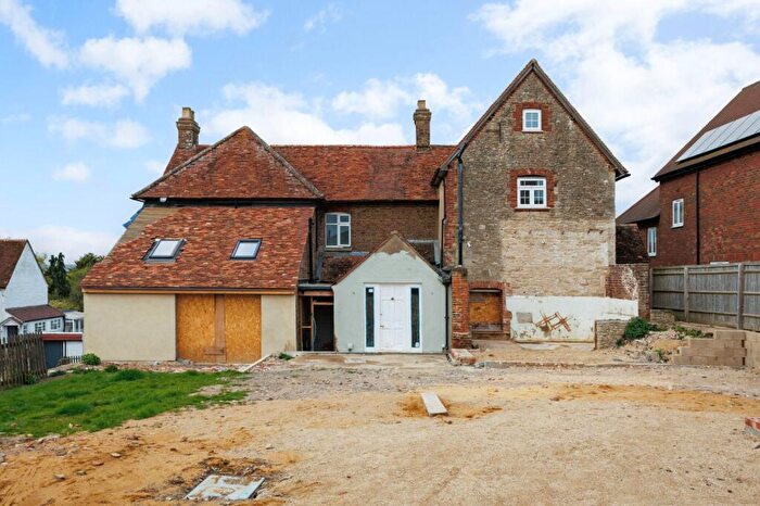 5 Bedroom Detached House For Sale In High Street, Tetsworth, Thame, Oxfordshire, OX9