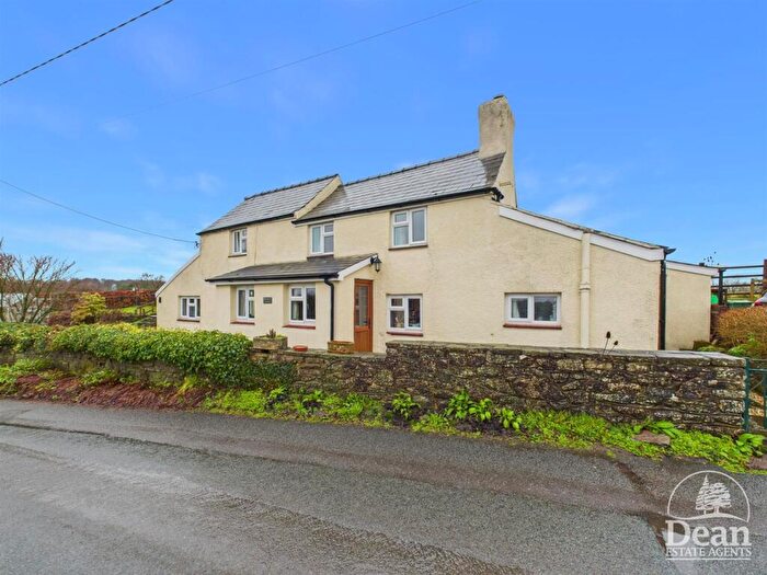 2 Bedroom Cottage For Sale In Crossways, Coleford, GL16