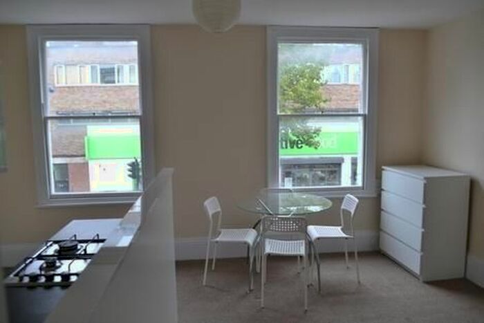 1 Bedroom Flat To Rent In Lordship Lane, London, SE22