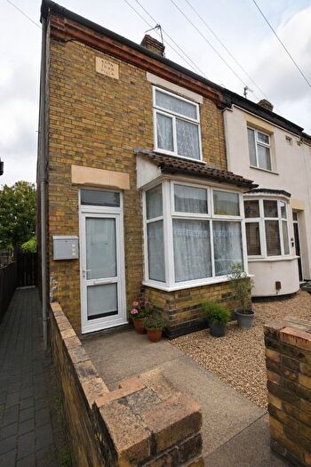 3 Bedroom Semi-Detached House To Rent In Harris Street, Millfield, Peterborough, PE1
