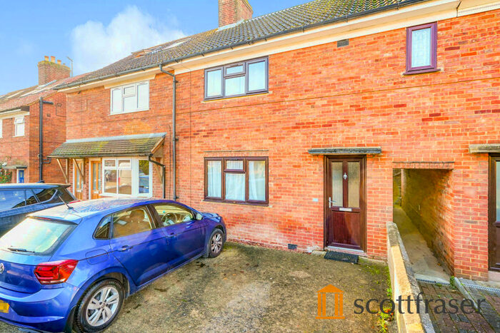 3 Bedroom Terraced House To Rent In Grays Road, OX3