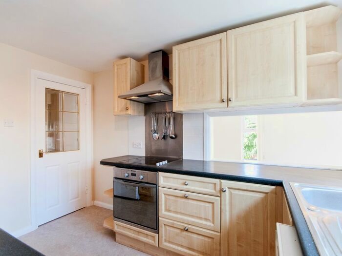 1 Bedroom Flat To Rent In Russell Court, Oxford, OX2