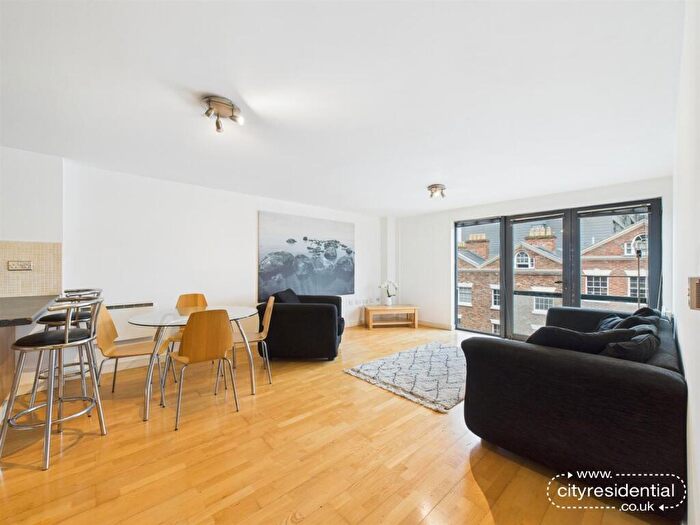 2 Bedroom Apartment For Sale In Hudson Gardens, Liverpool, L1