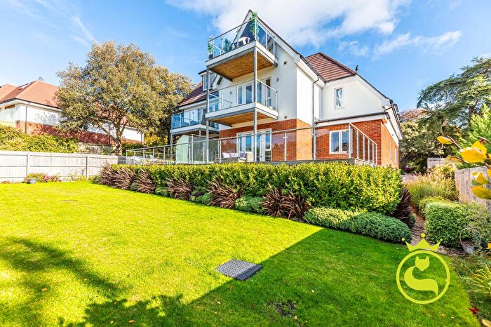 2 Bedroom Flat For Sale In No Chain- Keys In Office- Springfield Road, Ashley Cross, Poole, BH14