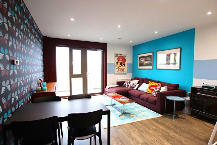 2 Bedroom Flat To Rent In Mitcham Road, Croydon, CR0