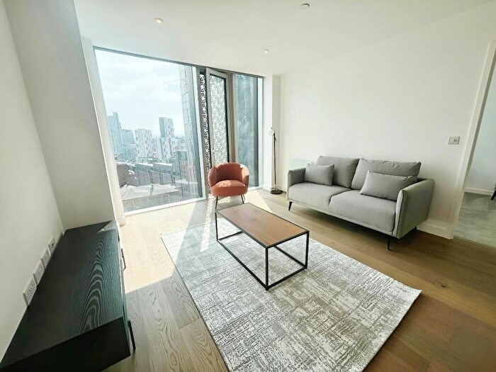 2 Bedroom Apartment To Rent In Viadux, Manchester, M1