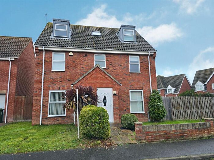 6 Bedroom Detached House For Sale In Carrel Road, Gorleston, NR31