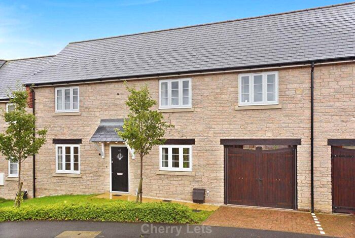 3 Bedroom Terraced House To Rent In Aldous Drive, Bloxham, OX15