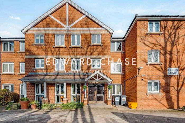 1 Bedroom Flat For Sale In Morland Road, Ilford, IG1