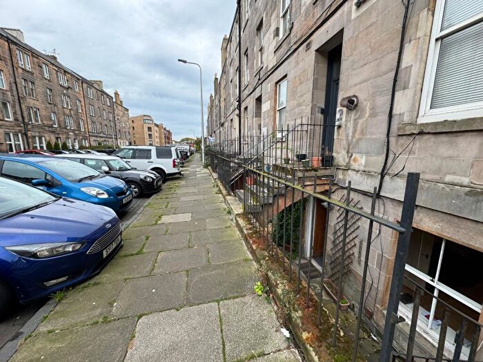 1 Bedroom Flat For Sale In Pitt Street, Edinburgh, Edinburgh, EH6