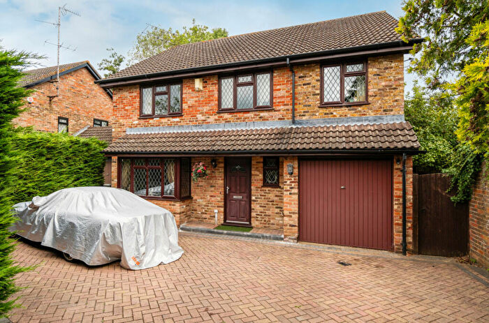 5 Bedroom Detached House To Rent In Netherhouse Moor, Church Crookham, Fleet, Hampshire, GU51