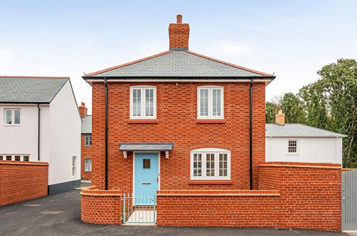2 Bedroom Detached House For Sale In Mountbatten Park, Hoe Lane, North Baddesley, Hampshire, SO52